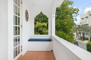 Breezy beach apt, steps to the sand! Full AC too - 18 Up